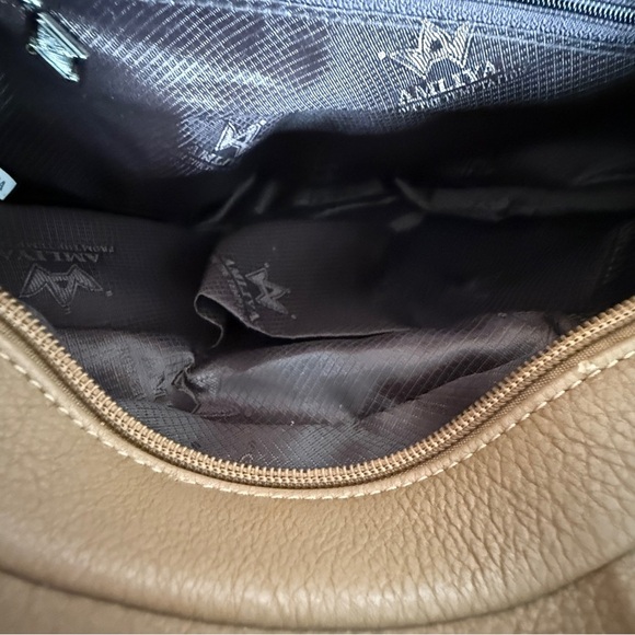 AMLIYA, Cat Face Brown and Cream Shoulder Bag - Picture 14 of 15